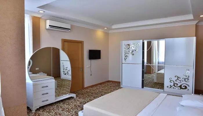 هتل گرند پالاس باتومی